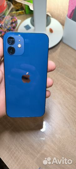 iPhone 12, 64 ГБ
