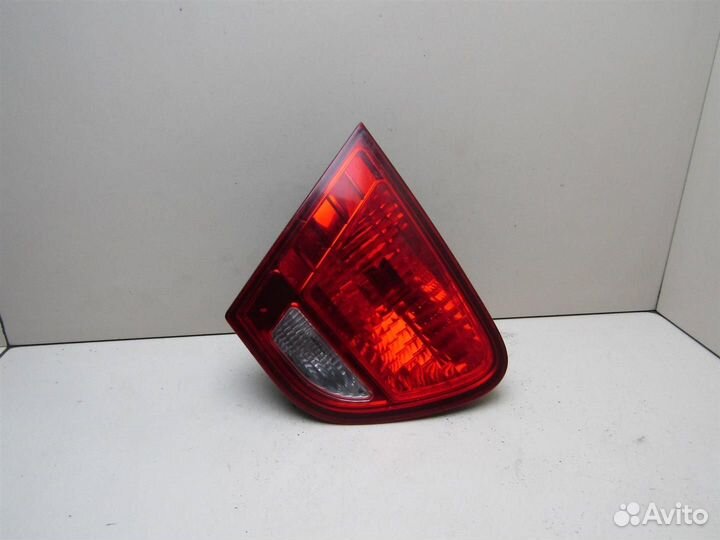 Фонарь задний внутренний левый Hyundai Elantra 20
