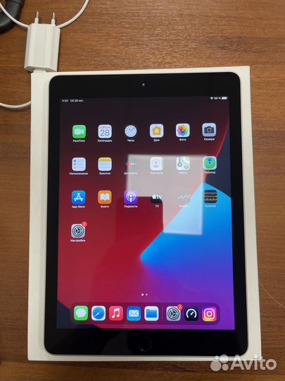 iPad(6-го поколения, 2018 год) 128Gb (MR7J2RU/A)