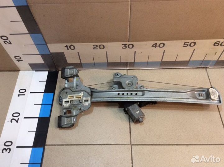 Стеклоподъемник электрический задний правый Opel