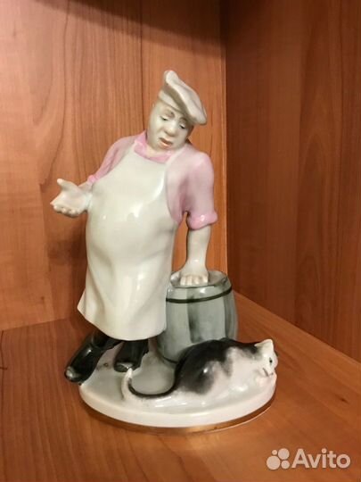 Фарфоровая статуэтка Кот и Повар СССР