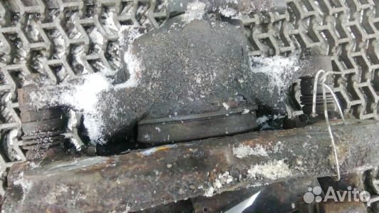 Суппорт тормозной передний правый chevrolet cruze