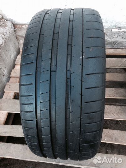 Michelin Pilot Super Sport 255/40 R19