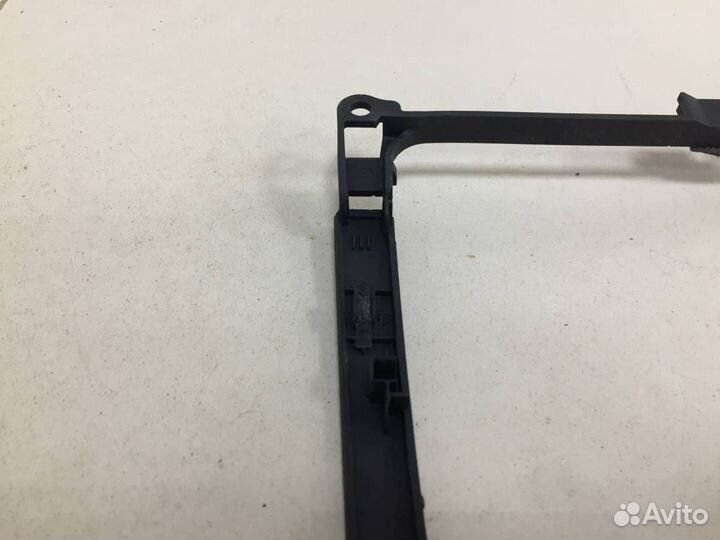 Рамка магнитолы Volkswagen Jetta 1K 2006-2011