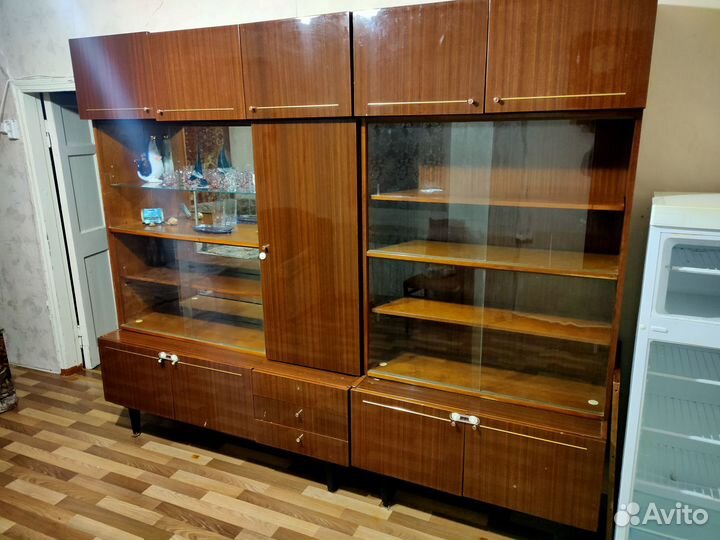 Буфеты и серванты бу