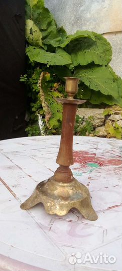 Подсвечник