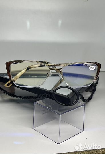 Очки с кастрмной раскраской