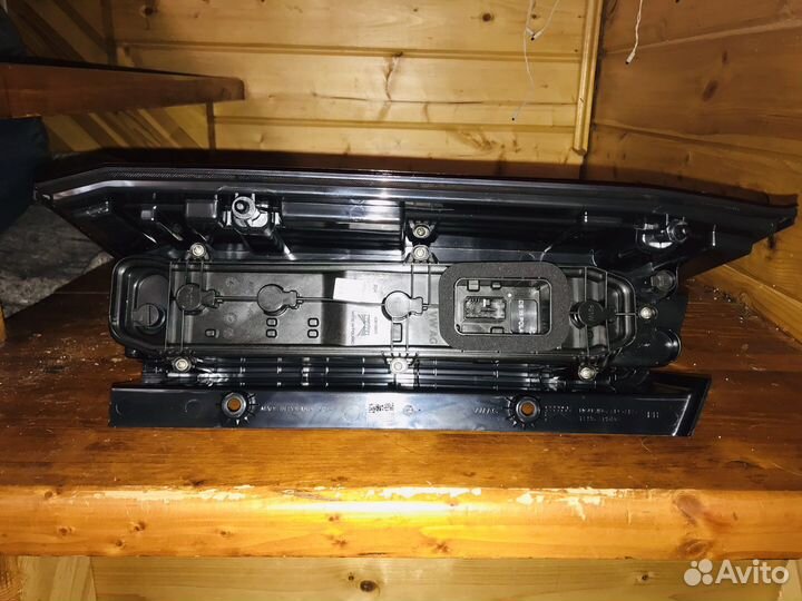 Фара новая 7C0945096J VAG Фонарь задний