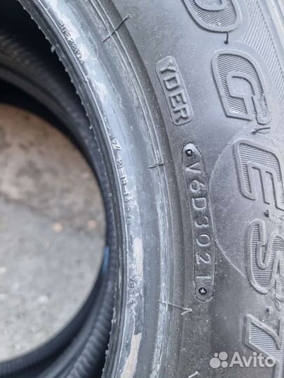 Bridgestone Dueler H/T 215/60 R17 96H
