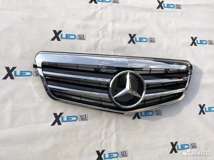 Решетка радиатора Mercedes w212 w 212 дорест хром