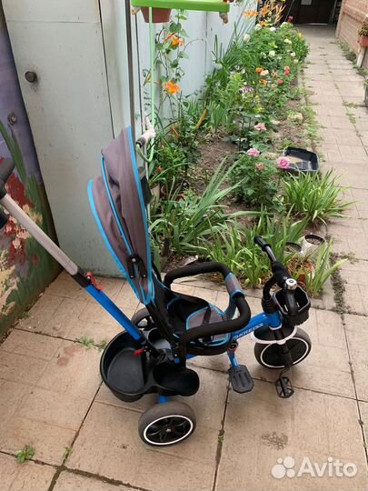 Детский велосипед с ручкой