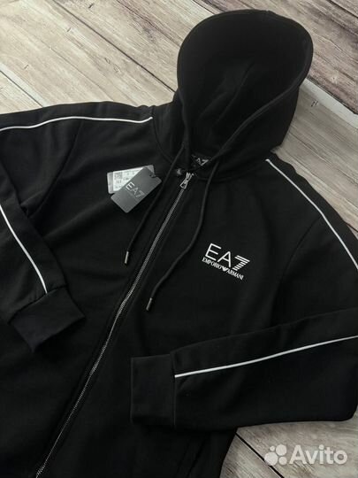 Спортивный костюм EA7 люкс