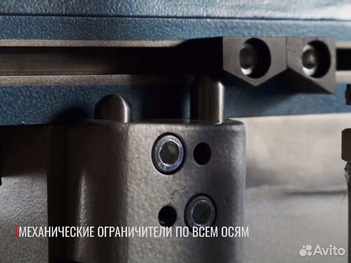 Широкоуниверсальный фрезерный станок сф676