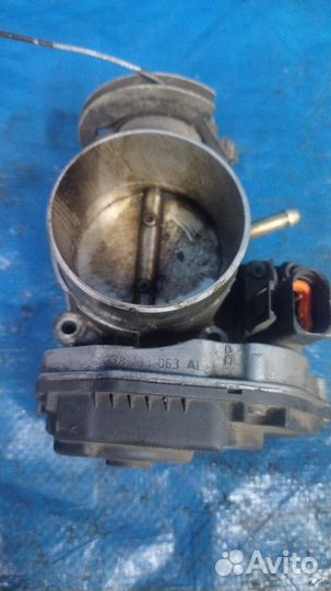 Дроссельная заслонка Audi A6 ALG C5