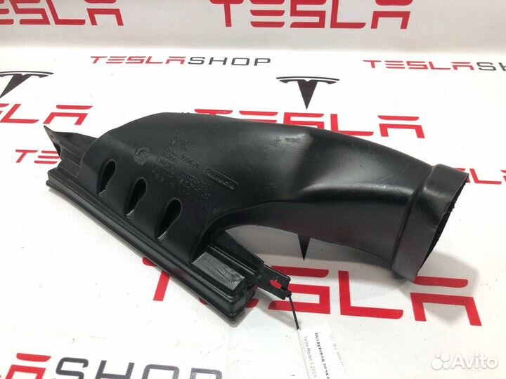 Воздуховод печки Tesla Model 3 2019 1083389-00-D