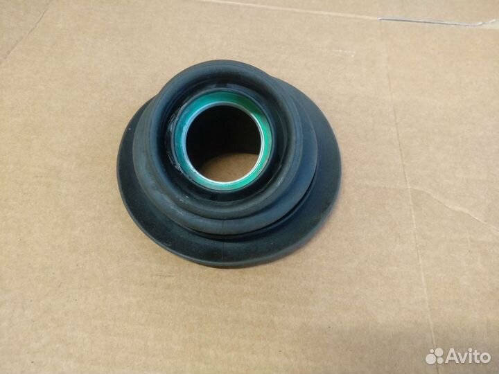 Манжета рулевого вала Е60/Е61. Пыльник/кожух вала