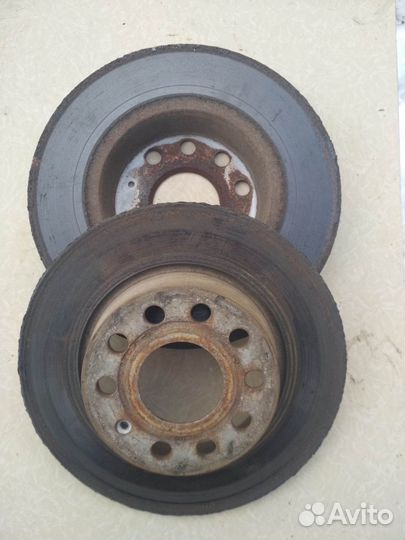 Диски тормозные задние VW Golf 7