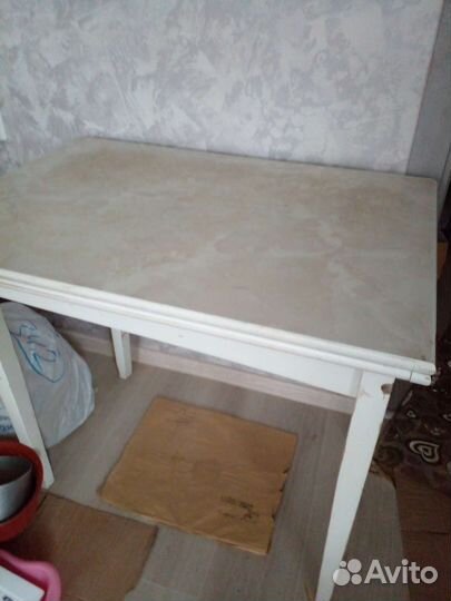 Кухонный стол