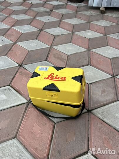Оптический нивелир leica NA324