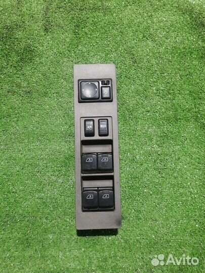 Блок управления стеклоподъемниками Infiniti QX56