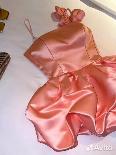 Топ-бьюстье