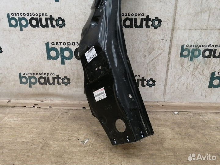 Стойка кузова передняя левая 61132-42171 Toyota
