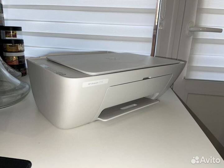 Принтер HP Deskjet 2710