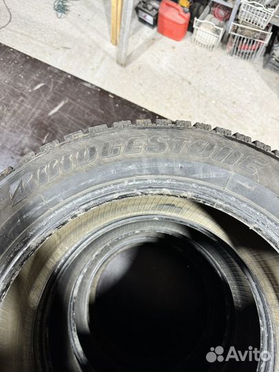 Bridgestone Ice Cruiser 7000S 215/60 R17 100T