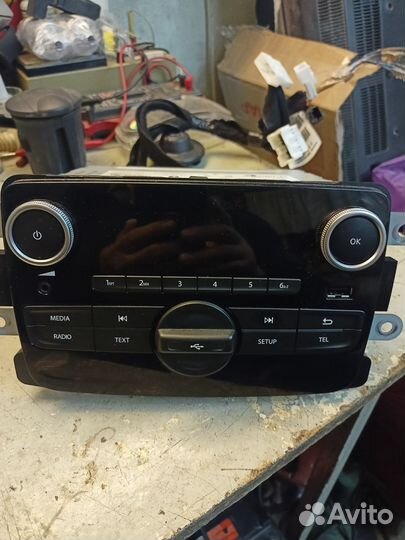 Магнитола renault