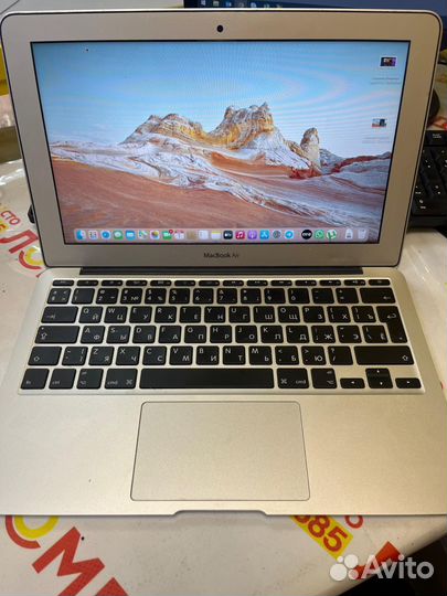 Ноутбук Apple MacBook Air (11-inch, Early 2014 )