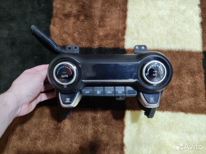 Блок управления климат контролем KIA RIO 4 X-line