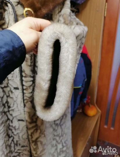 Шуба мутоновая с капюшоном