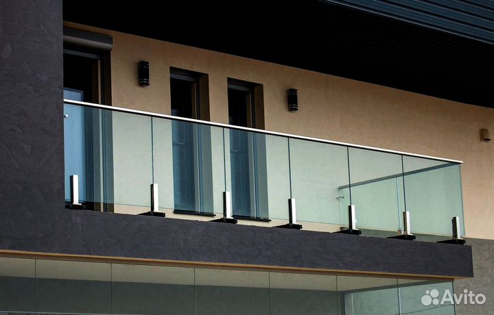 Стеклянные перила для лестниц