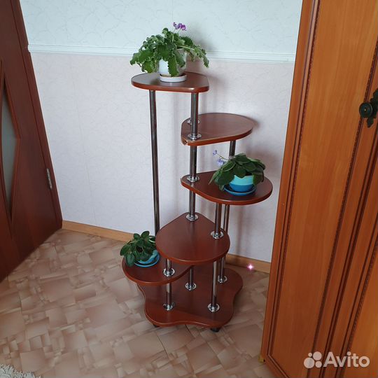 Подставка для цветов напольная