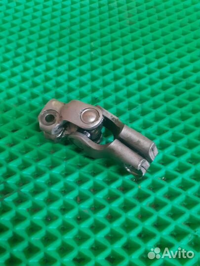 Карданчик рулевой Mazda Xedos 6 CA12A