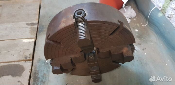 Патрон токарный