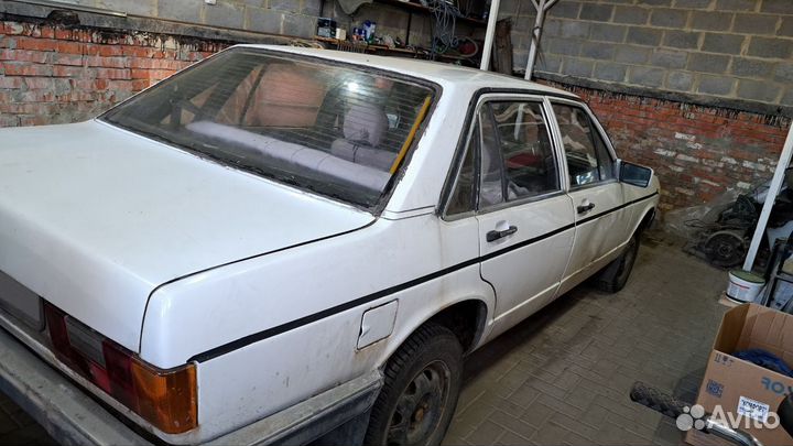 Audi 100 1.6 МТ, 1980, 999 999 км