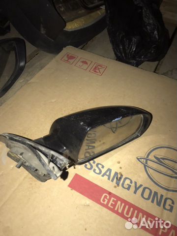 Зеркало правое Kia Rio 2003 год