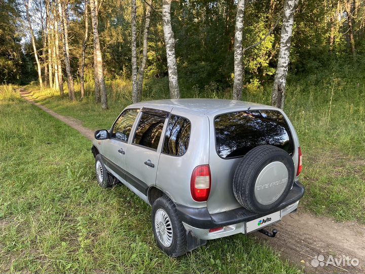 Chevrolet Niva, 2005