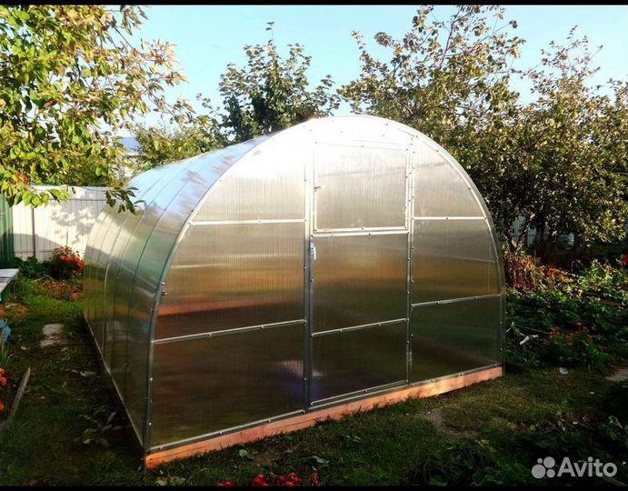 Теплица из поликарбоната