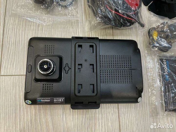 Автомобильный видеорегистратор