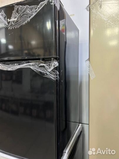 Холодильник Tesler RCT-100, black