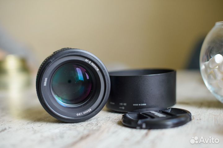 Nikon AF-S Nikkor 85mm 1:1.8G на гарантии