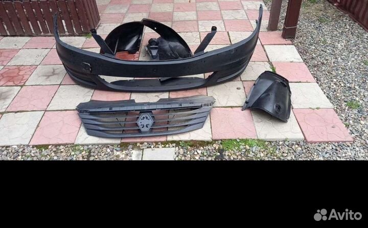 Бампер передний renault logan