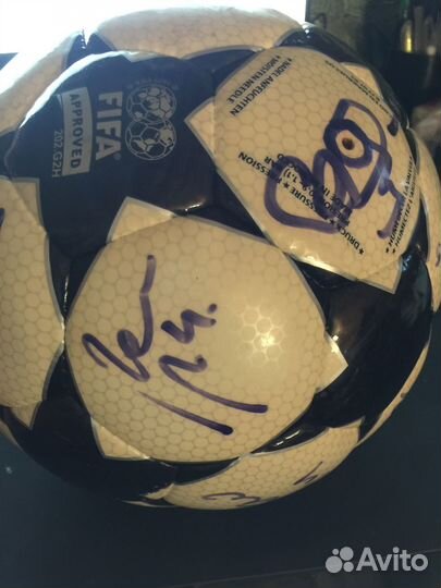 Футбольный мяч adidas Лига Чемпионов