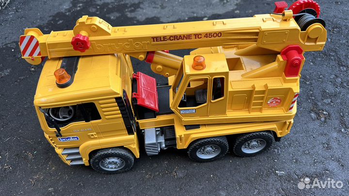 Кран Bruder подъемный