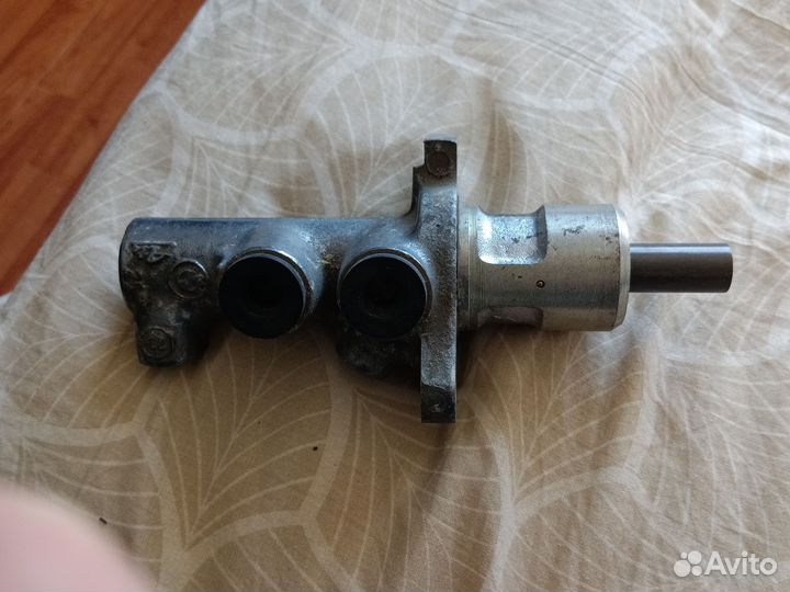 Главный тормозной цилиндр