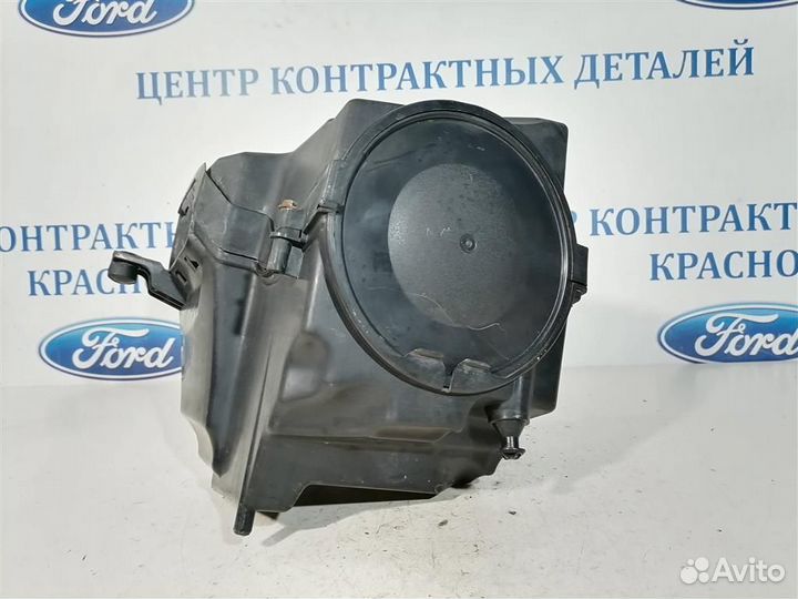 Корпус воздушного фильтра Ford Focus 2 2008-2011