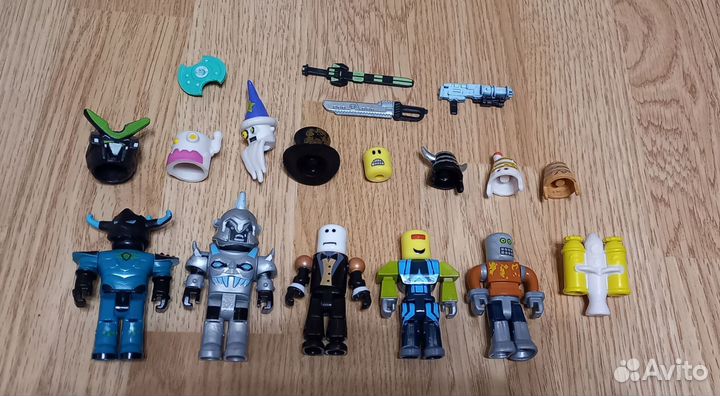 Roblox фигурки