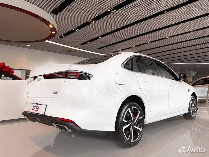 Kaiyi E5 1.5 CVT, 2023